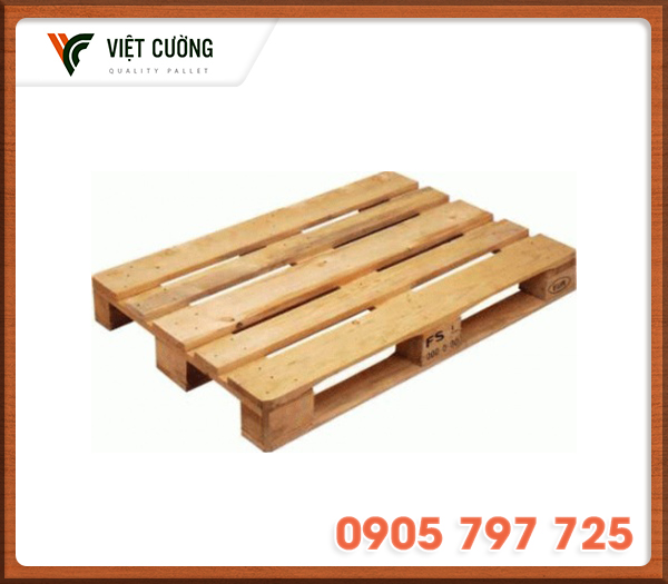 Pallet gỗ bốn hướng nâng